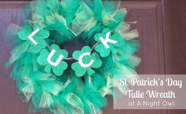 Tulle-St.-Patricks-Day-Wreath-by-@anightowlblog