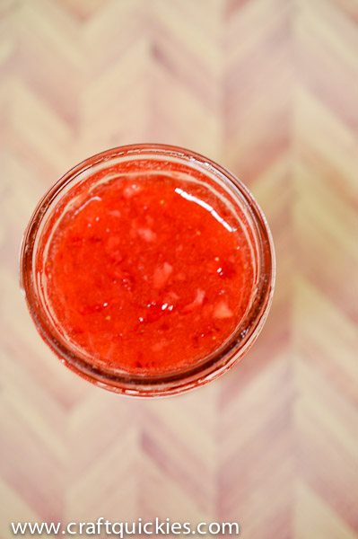 Check out the secret of this blogger's granny's amazing homemade strawberry jam! SO EASY!