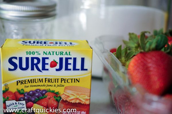 Check out the secret of this blogger's granny's amazing homemade strawberry jam! SO EASY!