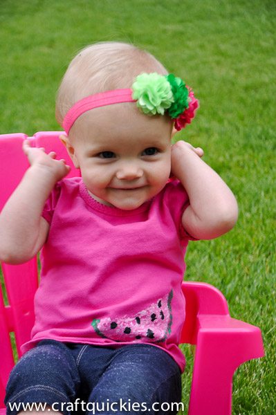 This watermelon-inspired outfit can be made in 15 minutes total! So cute!!