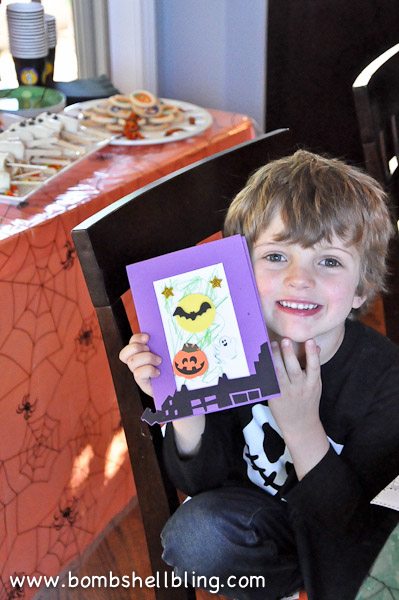Such a cute Halloween party full of kid crafts and darling but simple treats!