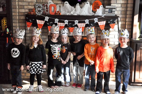 Such a cute Halloween party full of kid crafts and darling but simple treats!