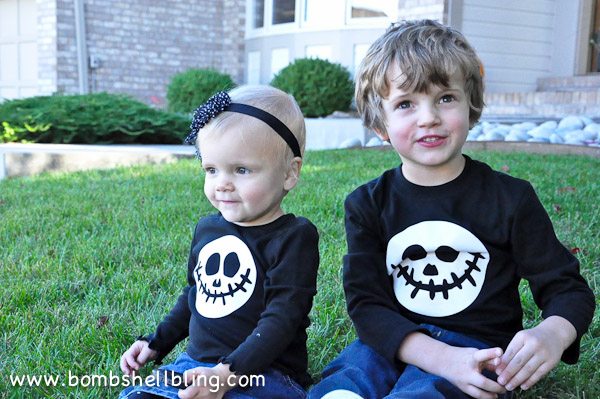 I love this Jack Skellington inspired shirt! Made with the Cricut and iron-on vinyl, this shirt comes together in a flash! #halloween #jackskellington #nightmarebeforechristmas