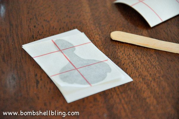 Teaching kids gratitude is easy with this silly turkey gratitude jar idea! Perfect for Thanksgiving!