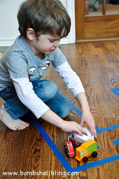 Such a cute indoor learning game for kids! Perfect for preschoolers, moms, and homeschool!