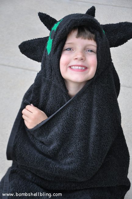 Toothless Hooded Towel-20