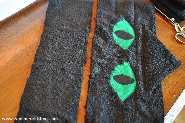 Toothless Hooded Towel-7