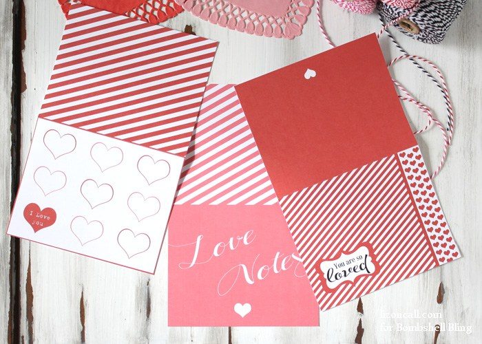 These free printable Valentine's Day cards are way too cute!  They are the perfect surprise for your sweetie, your kiddos, your friends, or anyone else this Valentine's Day!
