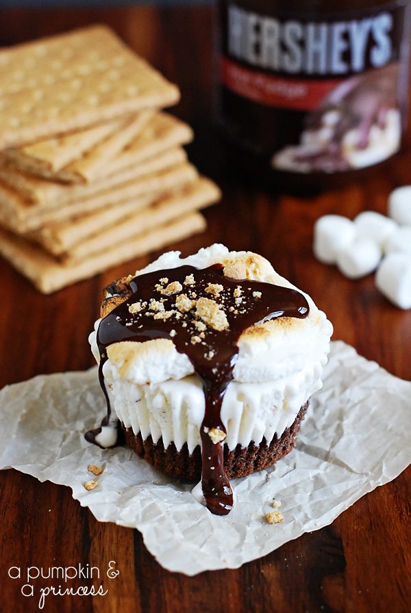 #Smores-Ice-Cream-Cupcakes-Recipe