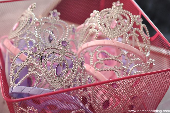 I ADORE this Bippity Boppity Boutique Party!! Perfect for little girls!