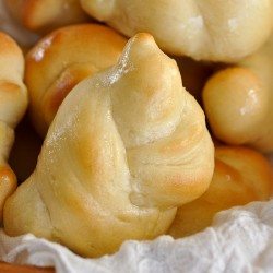 Copycat Lion House Rolls