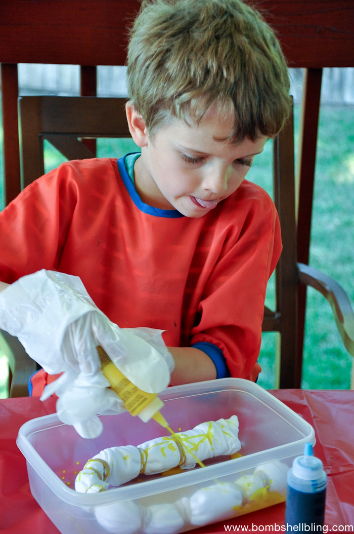 How to Tie Dye with Kids