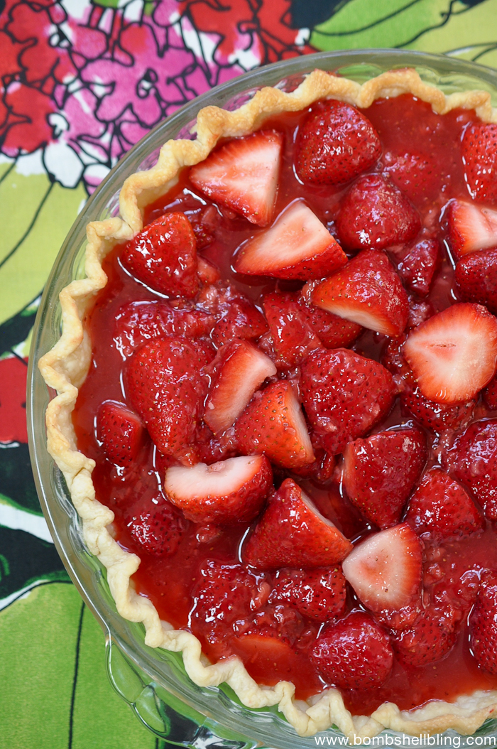 AMAZING and simple Strawberry Pie Recipe!