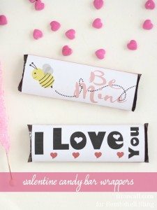 Free printable valentine candy bar wrappers. 2 designs.