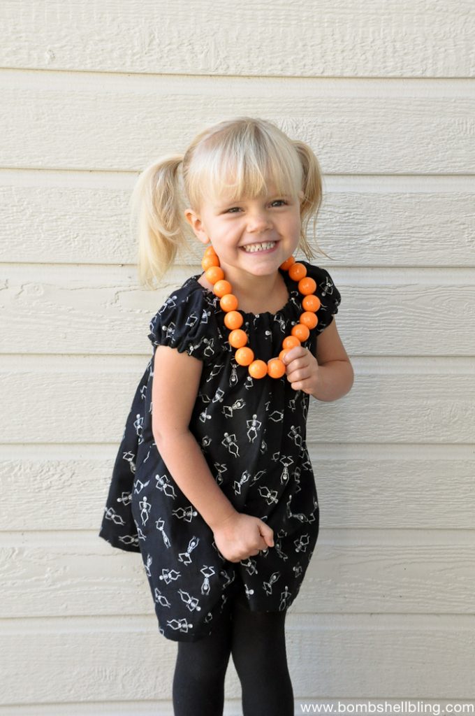 toddler-bubblegum-necklace-tutorial-5