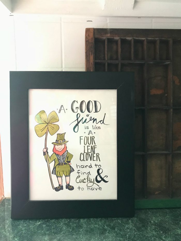 This "Lucky Friend Printable" is ADORABLE and perfect for St. Patrick's Day. Print it out for a friend as a gift or frame it for your home!