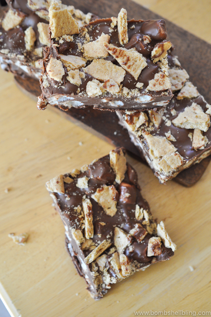 These peanut butter s'mores bars come together in minutes. They are rich and intense, sure to delight your tastebuds! Try them today!