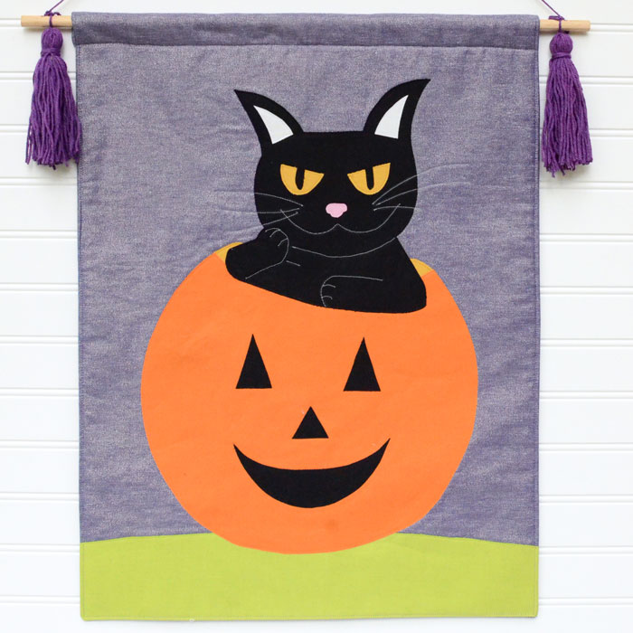 Cat Banner Tutorial Halloween Black Cat Banner - Free sewing tutorial and pattern!