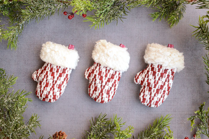 This mini mitten Christmas oranment sewing tutorial is perfect for the holiday season!  Decorate your tree or make some to give as gifts!
