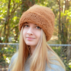 Easy Fleece Cuffed Beanie – Free Sewing Pattern