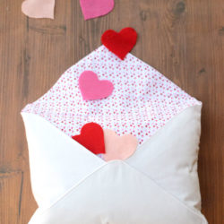 Love Letter Valentine Pillow – Free Sewing Pattern